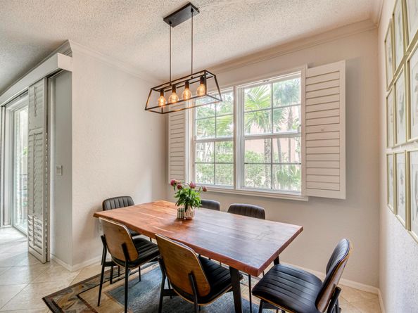 1805 N Flagler Drive 206, West Palm Beach FL 33407