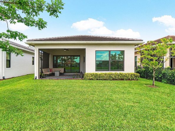 16070 Key Biscayne Lane, The Acreage FL 33470