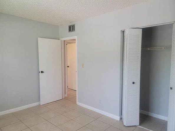 4354 NW 9th Ave 122B, Deerfield Beach FL 33064