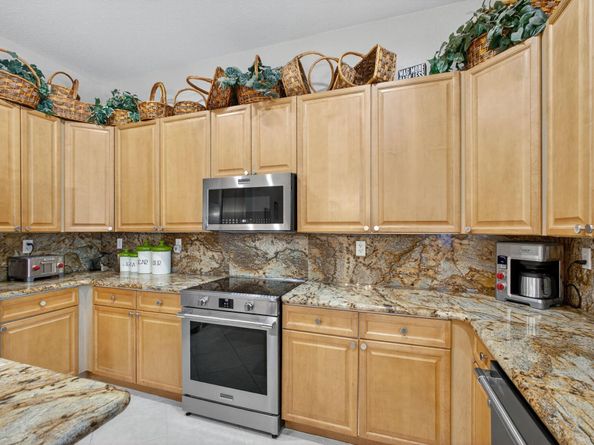 8275 Bob O Link Drive, Palm Beach Gardens FL 33412