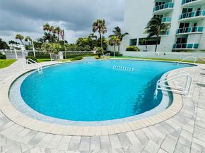 1431 S Ocean Blvd #17, Lauderdale By The Sea FL 33062