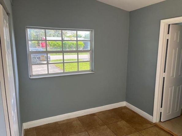 3651 NW 9th St, Lauderhill FL 33311