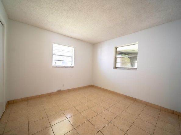 904 SW 24th Street, Boynton Beach FL 33426