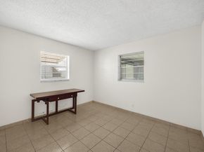 904 SW 24th Street, Boynton Beach FL 33426