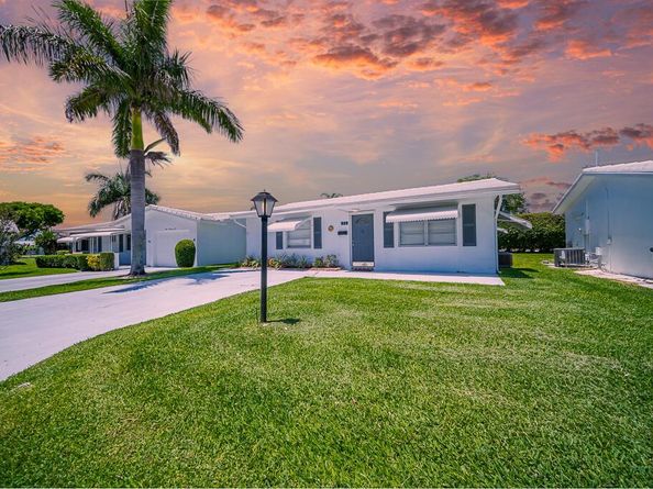904 SW 24th Street, Boynton Beach FL 33426