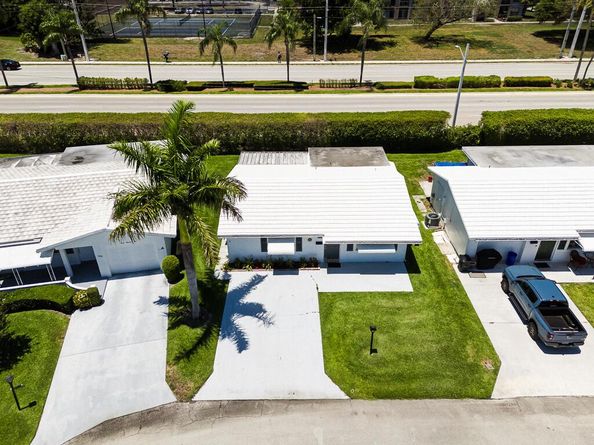 904 SW 24th Street, Boynton Beach FL 33426