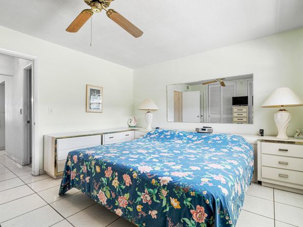 419 Golden Isles Drive 107, Hallandale Beach FL 33009