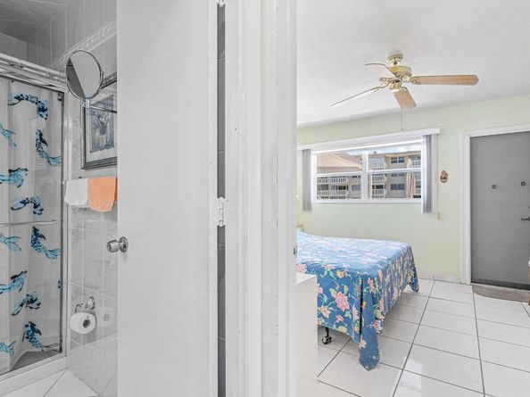 419 Golden Isles Drive 107, Hallandale Beach FL 33009