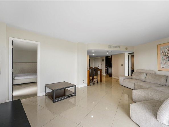 3475 N Country Club Drive 602, Aventura FL 33180