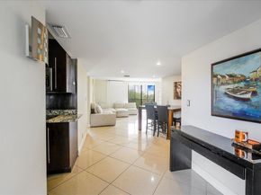 3475 N Country Club Drive 602, Aventura FL 33180