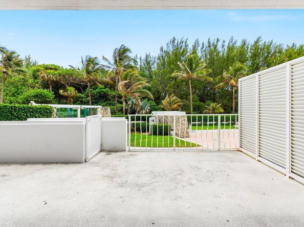 2774 S Ocean Boulevard 106, Palm Beach FL 33480