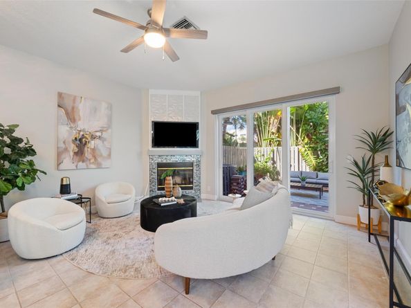 1744 NE 9th St, Fort Lauderdale FL 33304