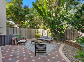 1744 NE 9th St, Fort Lauderdale FL 33304