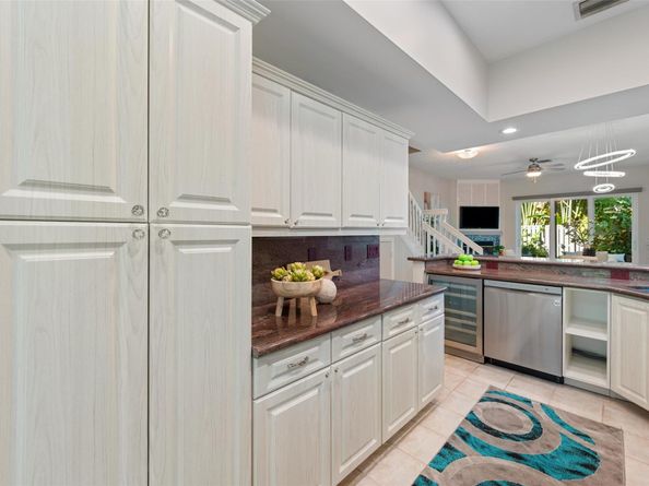 1744 NE 9th St, Fort Lauderdale FL 33304