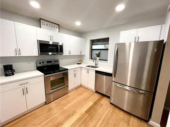 3561 NW 35th St