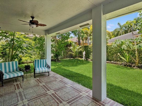 1201 Skylark Dr, Weston FL 33327