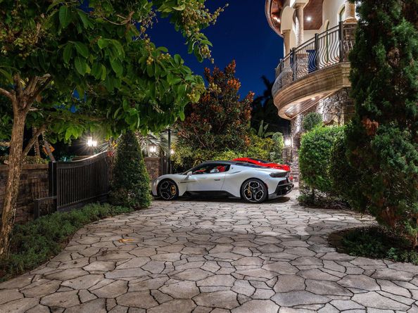 2325 NE 27th Street, Lighthouse Point FL 33064