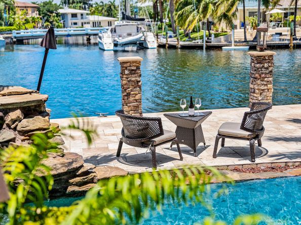 2325 NE 27th Street, Lighthouse Point FL 33064