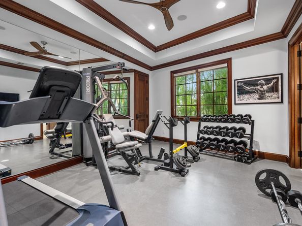 2325 NE 27th Street, Lighthouse Point FL 33064