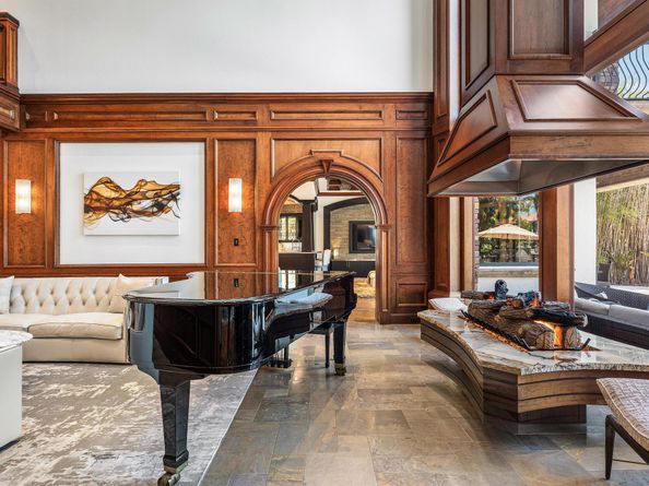 2325 NE 27th Street, Lighthouse Point FL 33064