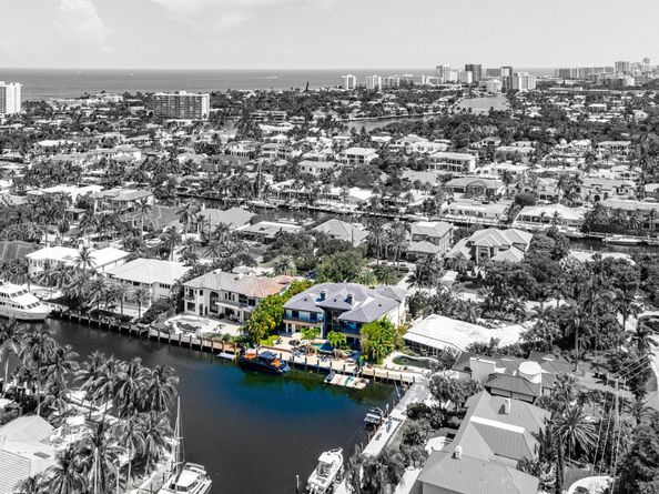 2325 NE 27th Street, Lighthouse Point FL 33064