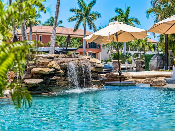 2325 NE 27th Street, Lighthouse Point FL 33064