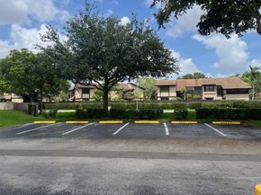 2451 NW 96th Ter 21G, Hollywood FL 33024