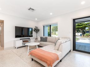 1604 NE 16th Ave, Fort Lauderdale FL 33305