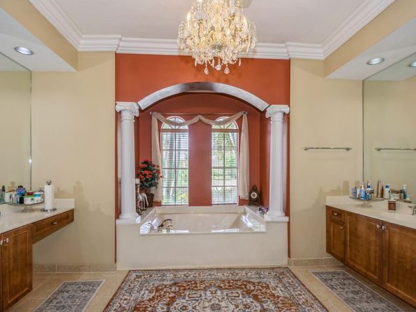 9915 Via Bernini, Lake Worth FL 33467