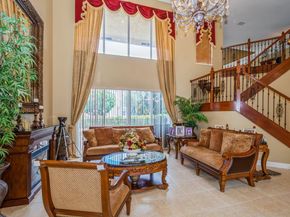 9915 Via Bernini, Lake Worth FL 33467