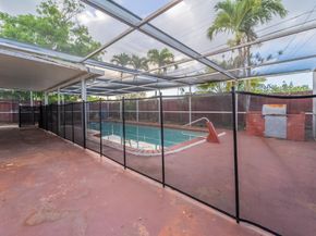 6660 Allen St, Hollywood FL 33024