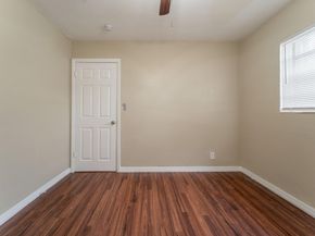 6660 Allen St, Hollywood FL 33024