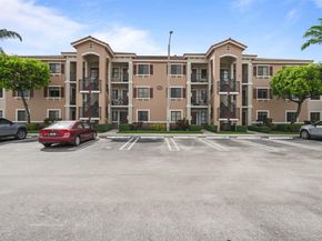 22921 SW 88th Pl 201, Cutler Bay FL 33190