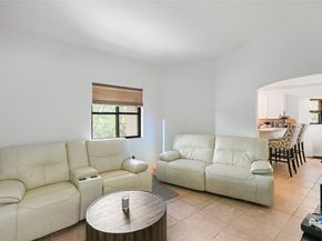 22921 SW 88th Pl 201, Cutler Bay FL 33190