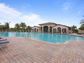 22921 SW 88th Pl 201, Cutler Bay FL 33190