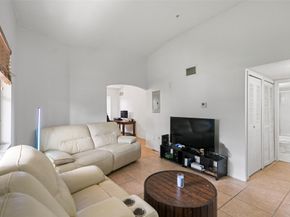 22921 SW 88th Pl 201, Cutler Bay FL 33190