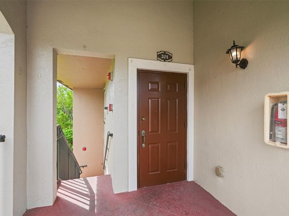 22921 SW 88th Pl 201, Cutler Bay FL 33190