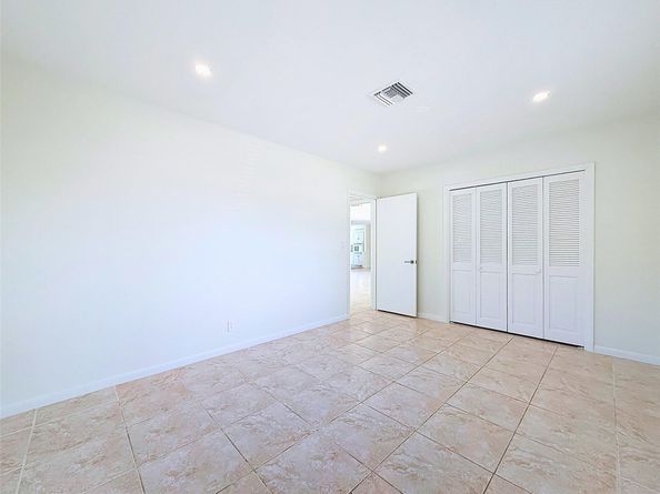 2910 NE 19th St, Pompano Beach FL 33062