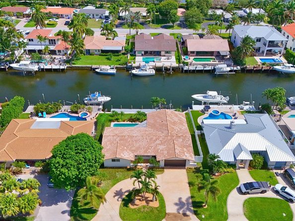 2910 NE 19th St, Pompano Beach FL 33062