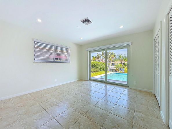 2910 NE 19th St, Pompano Beach FL 33062