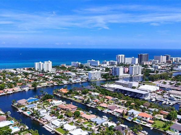 2910 NE 19th St, Pompano Beach FL 33062