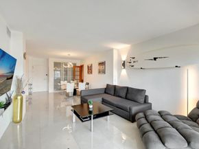300 Bayview Drive 1703, Sunny Isles Beach FL 33160