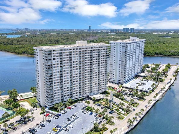 300 Bayview Drive 1703, Sunny Isles Beach FL 33160