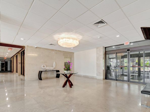 300 Bayview Drive 1703, Sunny Isles Beach FL 33160