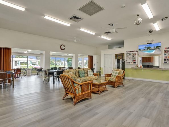 1804 Ocean Drive 109, Boynton Beach FL 33426