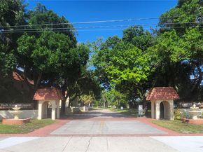 138 S Cypress Road 217, Pompano Beach FL 33060