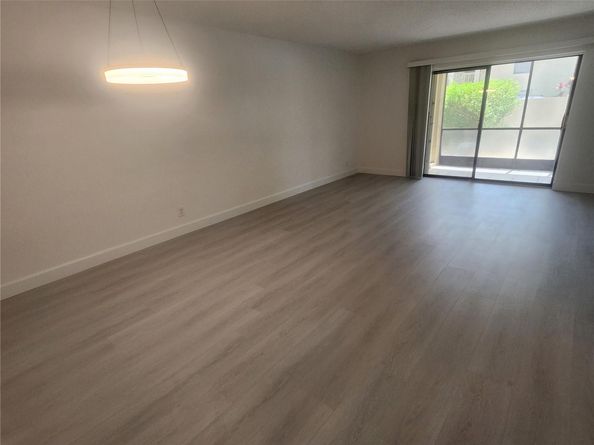 138 S Cypress Road 217, Pompano Beach FL 33060