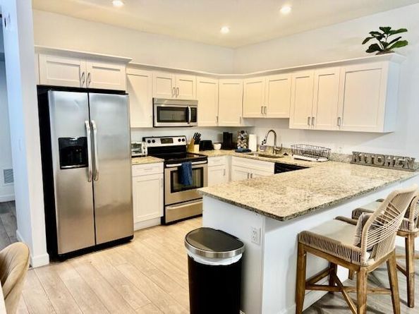 335 Kenilworth Boulevard 13, West Palm Beach FL 33405