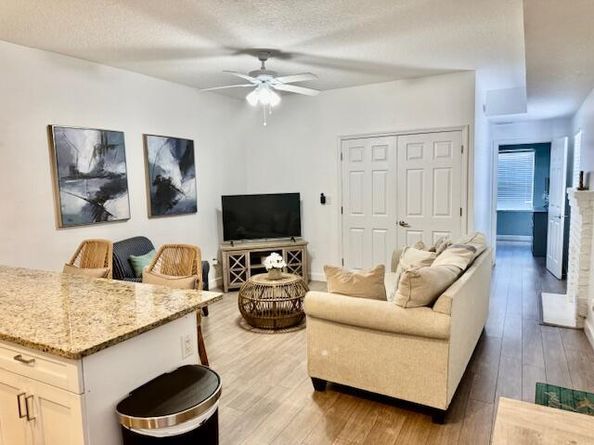 335 Kenilworth Boulevard 13, West Palm Beach FL 33405