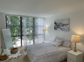 17011 N Bay Road 307, Sunny Isles Beach FL 33160